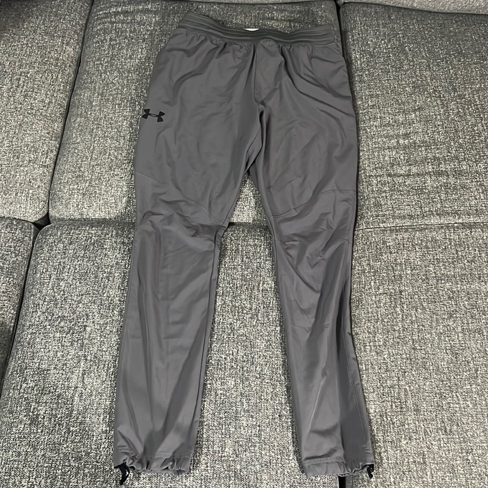 Men’s Large Under Armour Pants